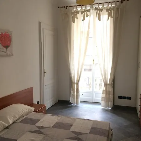 Zia Mary Antinori * Turín